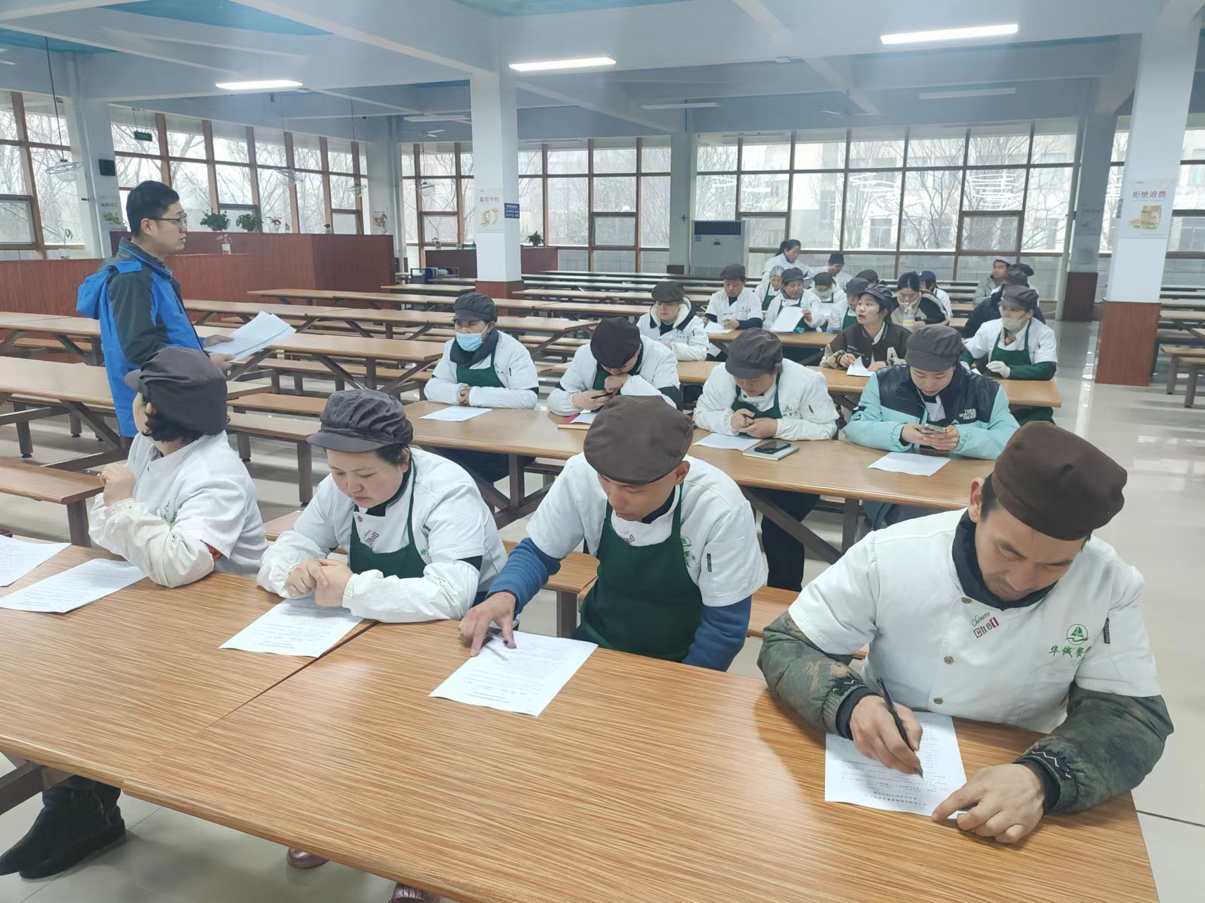 1708919744196917.jpg 3.jpg